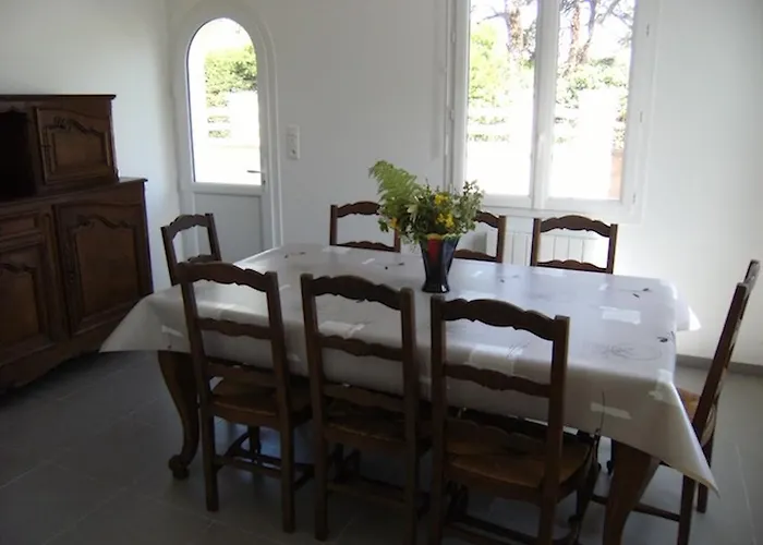 בית נופש Les Sables D'or אגון קוטוויל